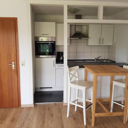 Moderne Wohnung Im Grunen Mit Schoner Terasse Tettnang Esterno foto